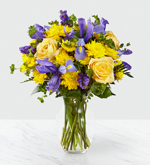 The FTD� Cottage View� Bouquet