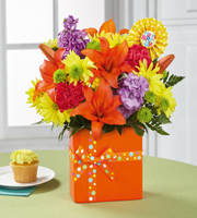 The FTD� Set to Celebrate� Birthday Bouquet