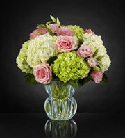 The FTD� Always Smile� Luxury Bouquet
